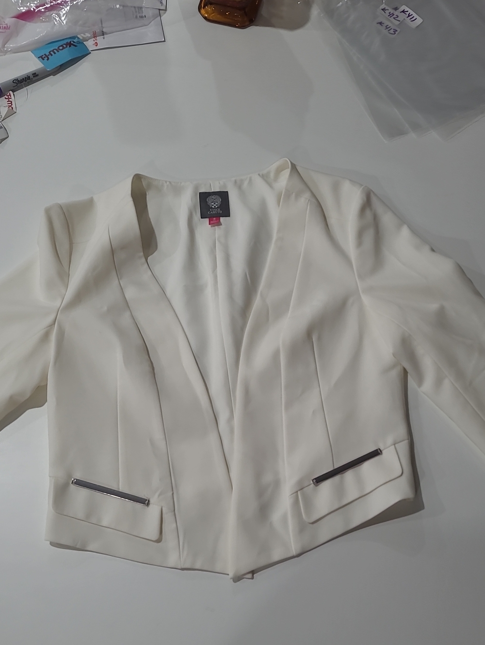 Vince Camuto Cream Open-Front Cropped Blazer